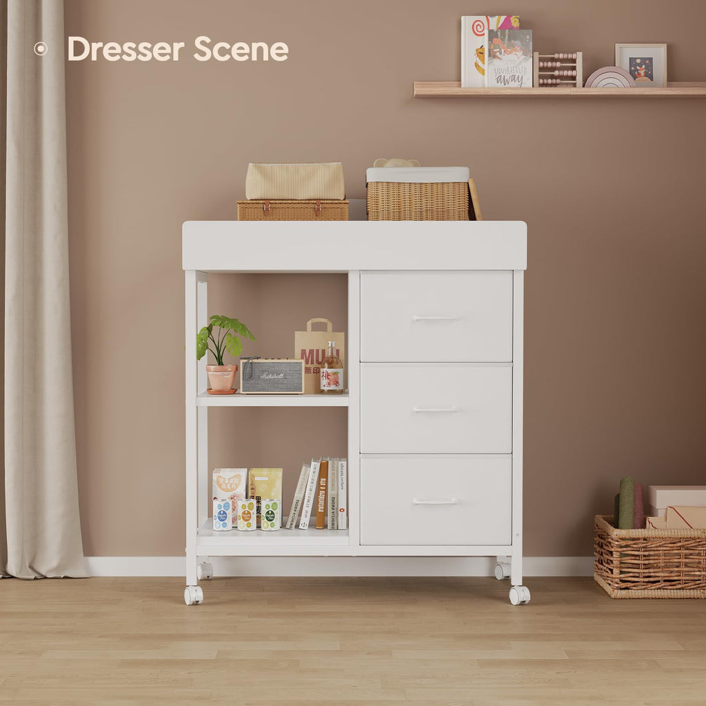 White 3 Drawer 2 Shelf Changing Table Y530133