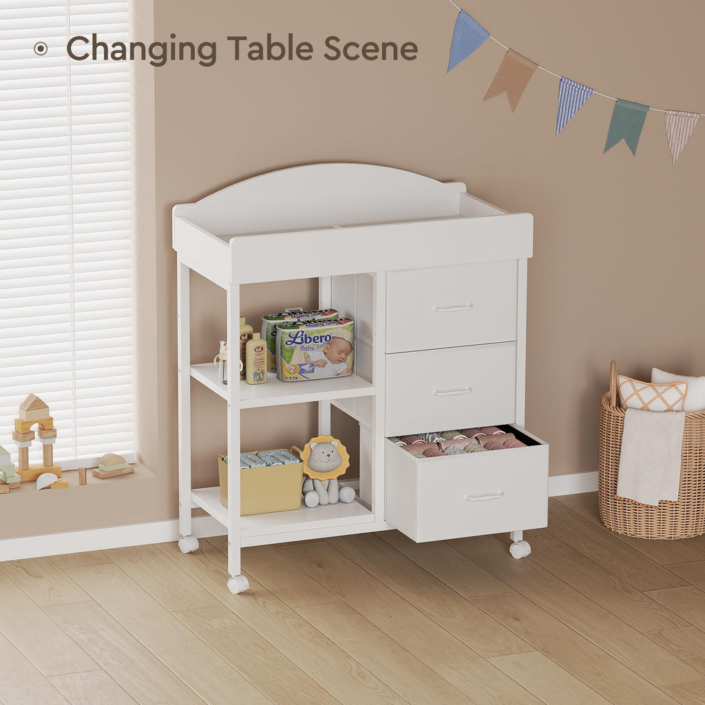 White 3 Drawer 2 Shelf Changing Table Y530133